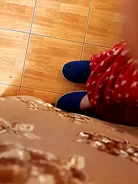 Snapshot of feet_toes chatting on 10.21.25 feet toes online show from 10.21.25