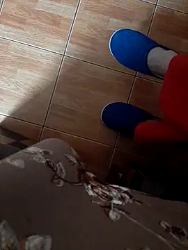 feet toes online show from 11.07.25