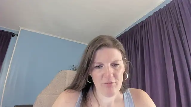 Snapshot of Kelly_Carolina chatting on 06.05.26 Kelly Carolina online show from 06.05.26