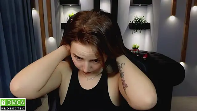 Snapshot of Mira_Mermayd chatting on 12.28.24 Mira Mermayd online show from 12.28.24