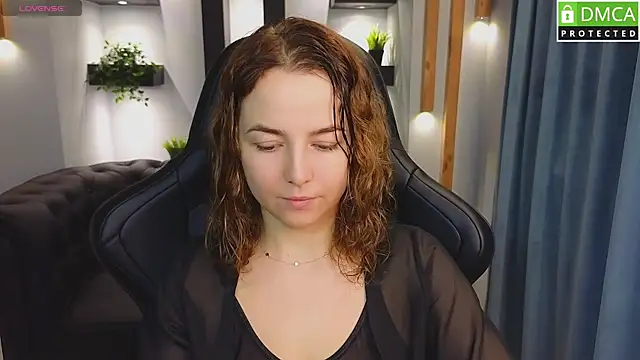 Snapshot of Mira_Mermayd chatting on 02.22.25 Mira Mermayd online show from 02.22.25