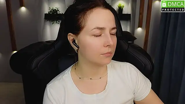 Snapshot of Mira_Mermayd chatting on 03.19.25 Mira Mermayd online show from 03.19.25