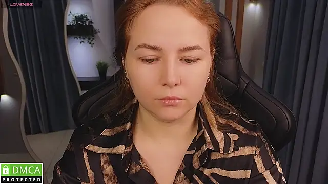 Snapshot of Mira_Mermayd chatting on 11.19.25 Mira Mermayd online show from 11.19.25