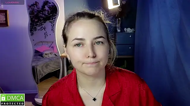 Snapshot of Mira_Mermayd chatting on 06.17.26 Mira Mermayd online show from 06.17.26