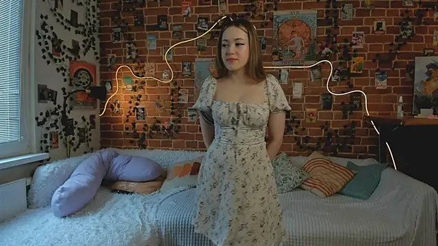 Snapshot of yamy_yamy_yamy chatting on 02.18.25 yamy yamy yamy online show from 02.18.25