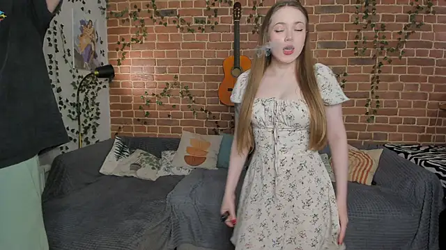 Snapshot of yamy_yamy_yamy chatting on 11.30.25 yamy yamy yamy online show from 11.30.25