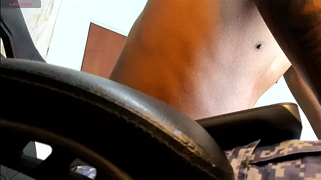 Snapshot of YeremiBrowm chatting on 12.04.24 YeremiBrowm online show from 12.04.24