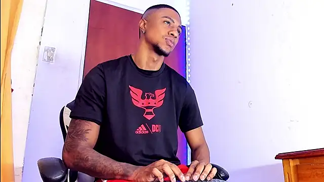 Snapshot of YeremiBrowm chatting on 12.31.24 YeremiBrowm online show from 12.31.24