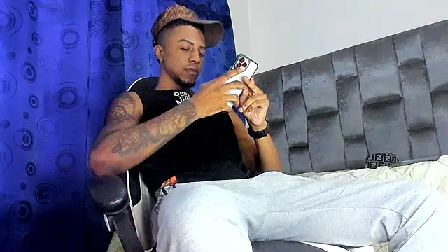 Snapshot of YeremiBrowm chatting on 02.06.25 YeremiBrowm online show from 02.06.25