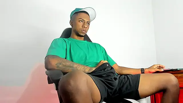 Snapshot of YeremiBrowm chatting on 03.04.25 YeremiBrowm online show from 03.04.25