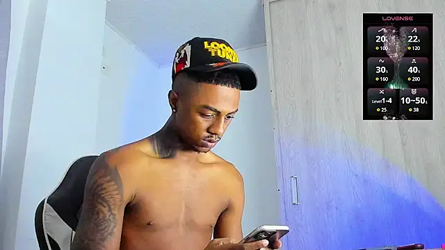 Snapshot of YeremiBrowm chatting on 10.09.25 YeremiBrowm online show from 10.09.25