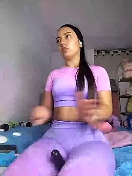 amycute  online show from 01.18.25