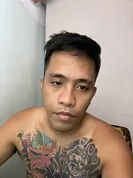 Snapshot of Thyler08 chatting on 12.02.24 Thyler08 online show from 12.02.24