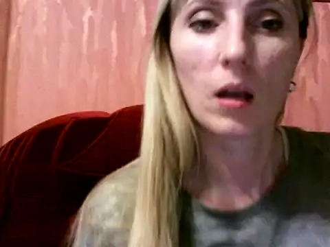 Snapshot of Biddy_Alana chatting on 12.07.24 Biddy Alana online show from 12.07.24