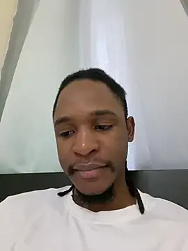 Snapshot of finefinance chatting on 03.24.26 finefinance online show from 03.24.26
