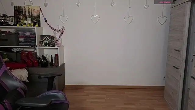 TinniAngel online show from 03.14.26