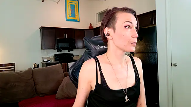 EveEnigma online show from 03.15.25