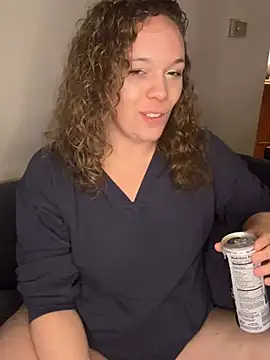 Snapshot of AuroraSummers chatting on 02.28.25 AuroraSummers online show from 02.28.25