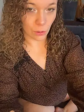 Snapshot of AuroraSummers chatting on 01.14.26 AuroraSummers online show from 01.14.26