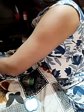 Diya 143 online show from 10.20.25