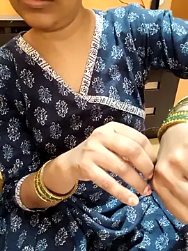 Diya 143 online show from 11.10.25