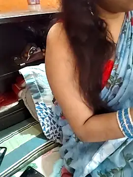 Snapshot of Diya_143 chatting on 05.09.26 Diya 143 online show from 05.09.26