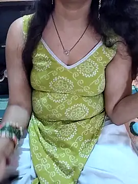 Snapshot of Diya_143 chatting on 05.10.26 Diya 143 online show from 05.10.26