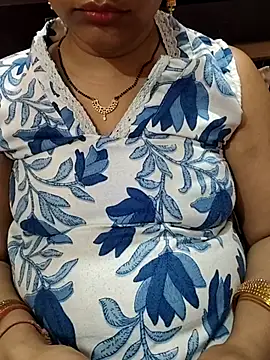 Snapshot of Diya_143 chatting on 07.05.26 Diya 143 online show from 07.05.26