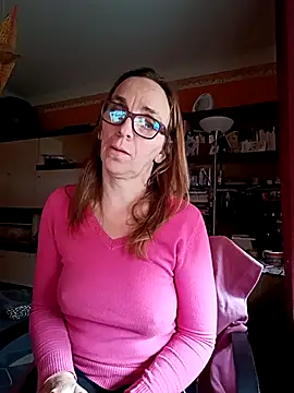 Dettybitch40 online show from 10.27.25