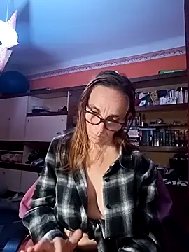 Dettybitch40 online show from 11.06.25