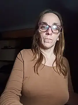 Dettybitch40 online show from 11.16.25