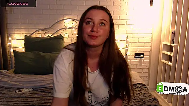 Snapshot of Ur_Agel chatting on 02.15.25 Ur Agel online show from 02.15.25