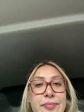 nativepumpkin95 online show from 02.14.25