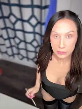 Fiona Kent  online show from 03.02.25