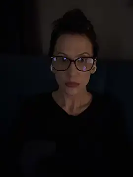 Fiona Kent  online show from 02.01.26