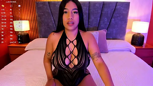 Snapshot of Sara_mocca_ chatting on 10.08.25 Sara mocca online show from 10.08.25