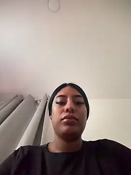 Sara mocca  online show from 02.21.26