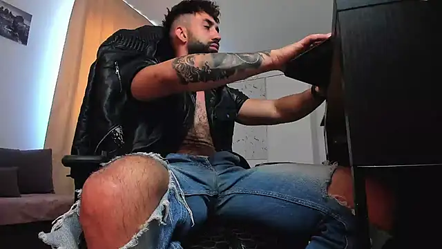 Snapshot of liamaesthetic chatting on 05.29.26 liamaesthetic online show from 05.29.26