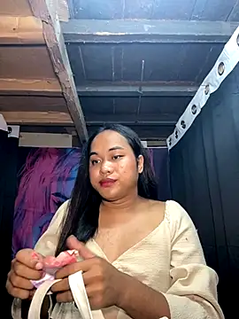 bettina love online show from 11.13.25