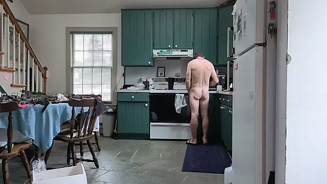 Snapshot of CDforU chatting on 10.13.25 CDforU online show from 10.13.25