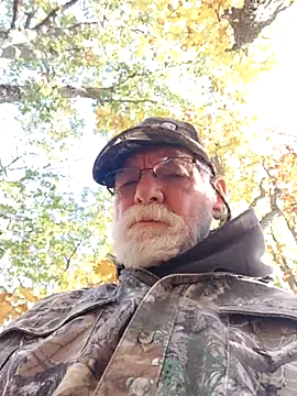 Snapshot of CDforU chatting on 10.26.25 CDforU online show from 10.26.25