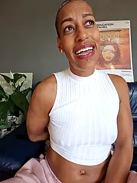 Goldenlace online show from 04.07.26