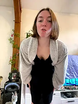 Snapshot of Daisy_Michto_Officiel chatting on 12.03.24 Daisy Michto Officiel online show from 12.03.24