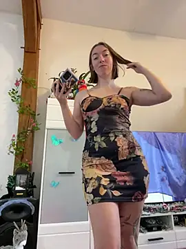 Snapshot of Daisy_Michto_Officiel chatting on 12.10.24 Daisy Michto Officiel online show from 12.10.24