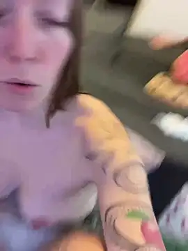 Snapshot of Daisy_Michto_Officiel chatting on 12.12.24 Daisy Michto Officiel online show from 12.12.24