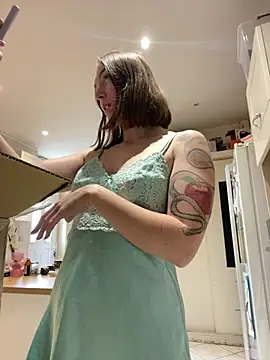 Snapshot of Daisy_Michto_Officiel chatting on 02.28.25 Daisy Michto Officiel online show from 02.28.25