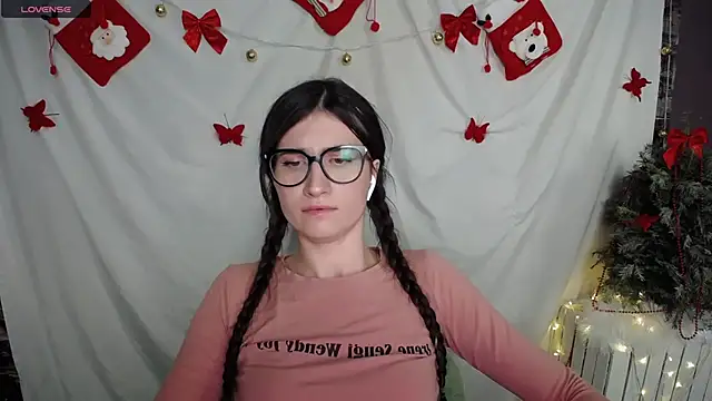 MaryEm976 online show from 12.20.24