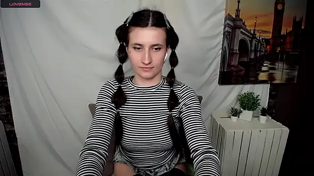 MaryEm976 online show from 03.16.25