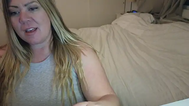 JESS LOVES online show from 01.14.25