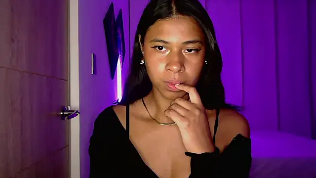 dark enchantress  online show from 10.24.25